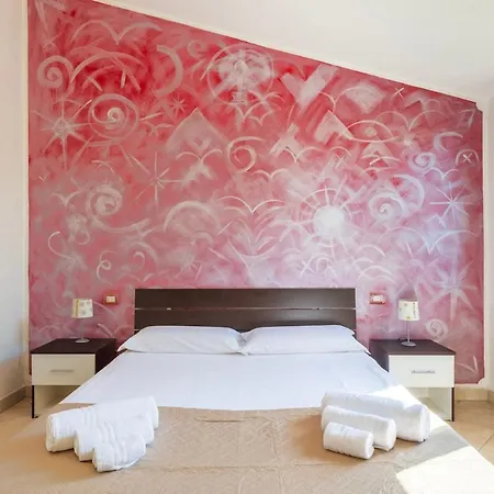 Large With Veranda- 2 Km From And Center Appartement *