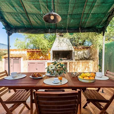 Appartement Large With Veranda- 2 Km From And Center *