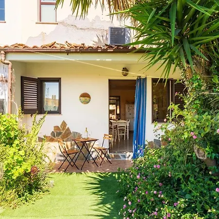 Appartement Large With Veranda- 2 Km From And Center Pula