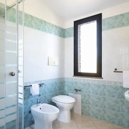 Large With Veranda- 2 Km From And Center *